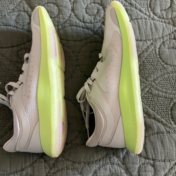 Lululemon Strongfeet Training Shoe - Picture 3 of 6